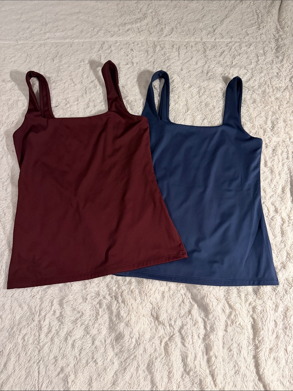 2-pack Women's Square-Neck Tank Top - Burgundy & Navy